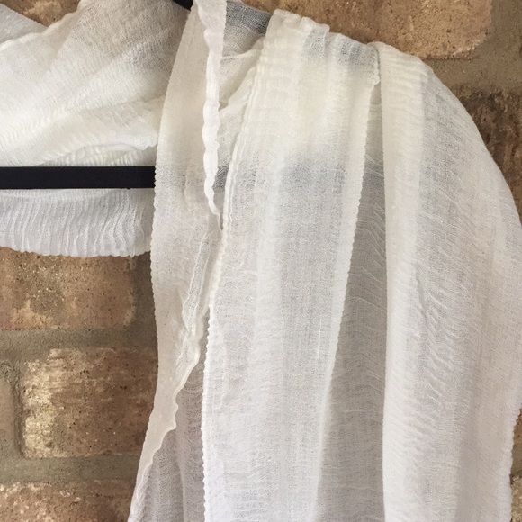 White “scrunchie” scarf. Perfect with a sweater! - Picture 3 of 4